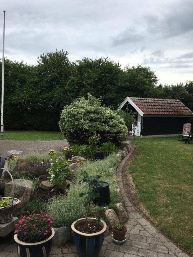 Stunning Romantic Cabin Close To Baltic See Idestrup 외부 사진